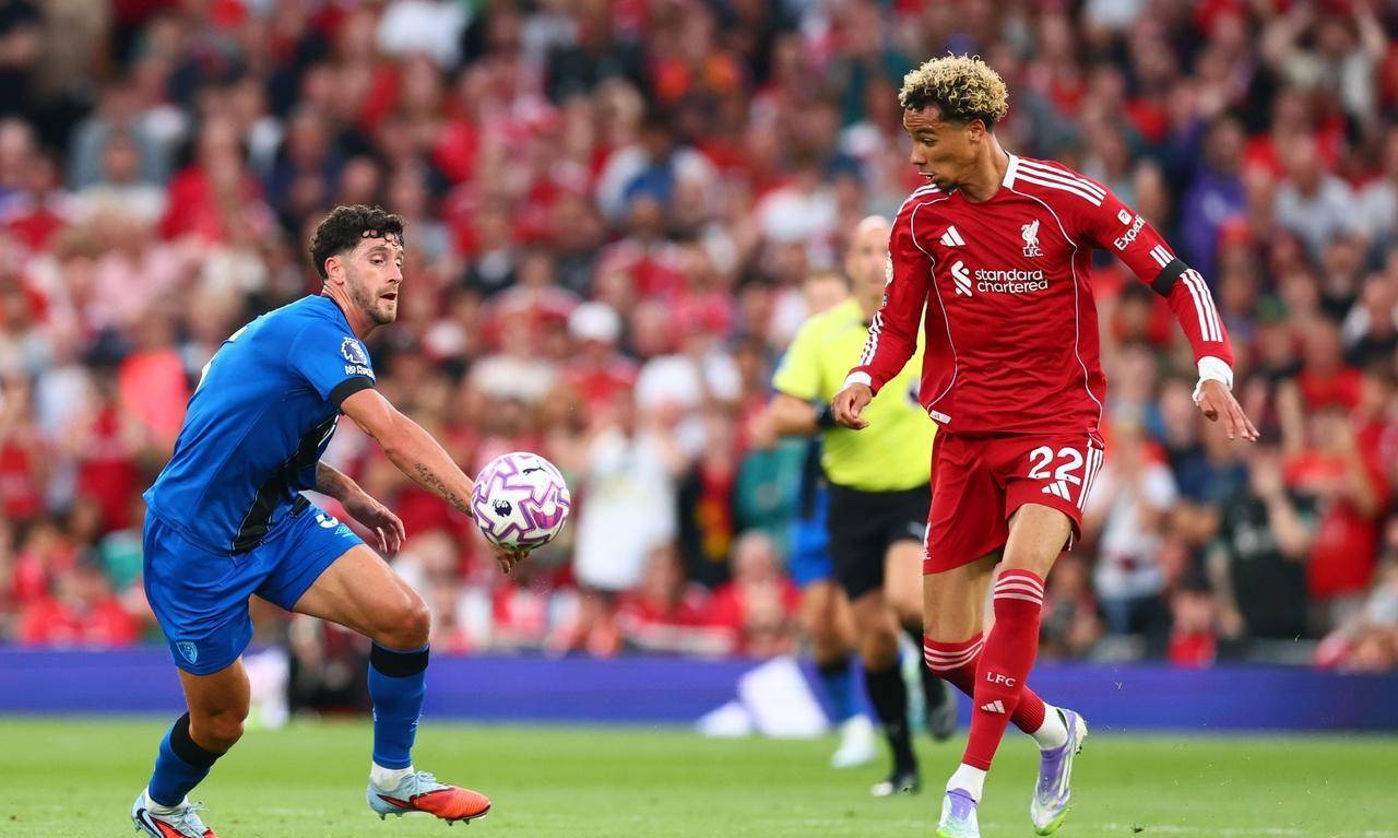 关于转会期欧篮联传出新动向，利物浦外线爆发，管理层表态：话题不断，更衣室氛围转暖的信息-爱游戏App