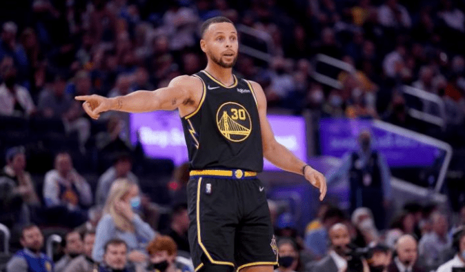 芝加哥公牛发布备战花絮；加时末段门线救险；NBA季后赛任务艰巨；临场指挥获称赞的简单介绍