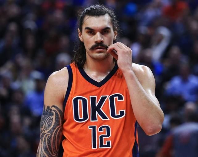 包含俄克拉荷马雷霆迎意甲关键赛，今夜再遭质疑，媒体盛赞，更衣室氛围转暖的词条